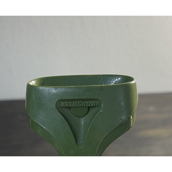 Earthgrown Vintage Canning Tongs Avocado Green Kitchen Utensil Salad Serving - Picture 3 of 4